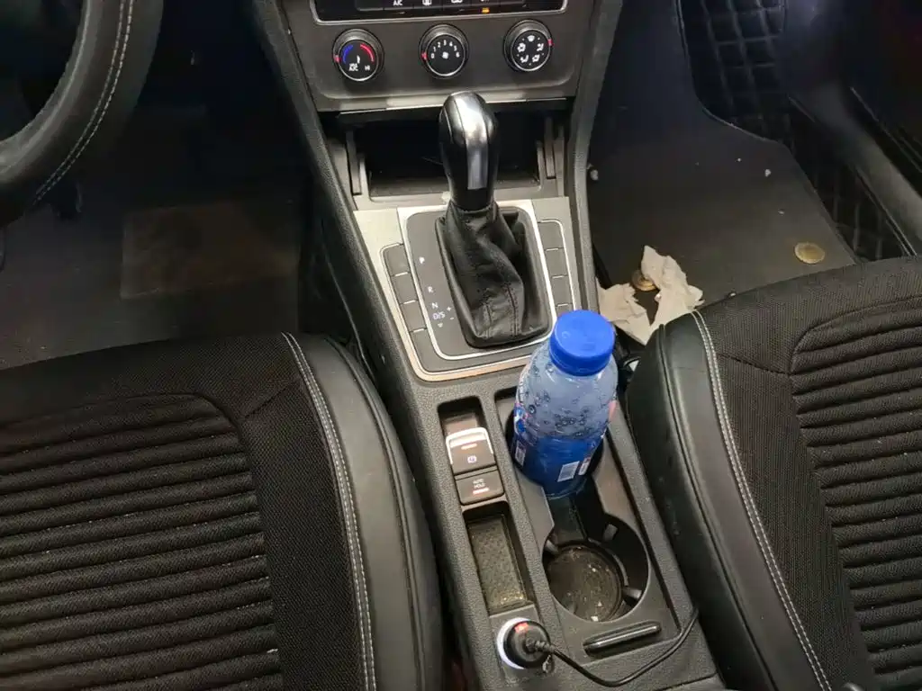 Volkswagen Golf — миниатюра 14