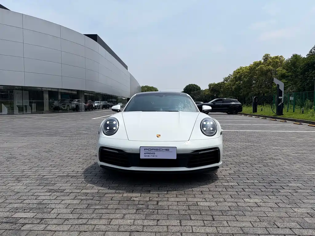Porsche 911 2023 Carrera 3.0T