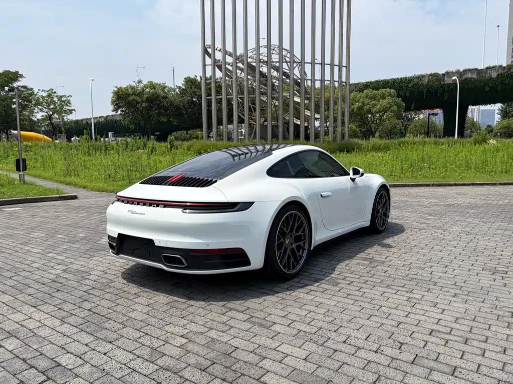 Porsche 911 2023 Carrera 3.0T