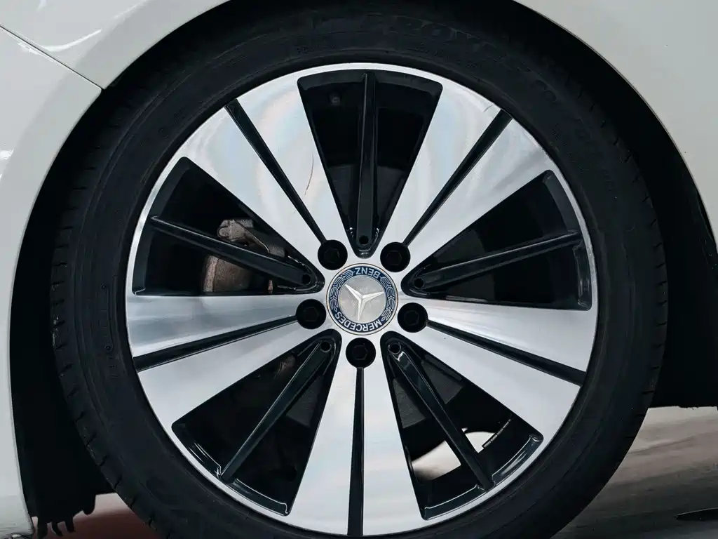 Mercedes-Benz CLA (Import) — миниатюра 23