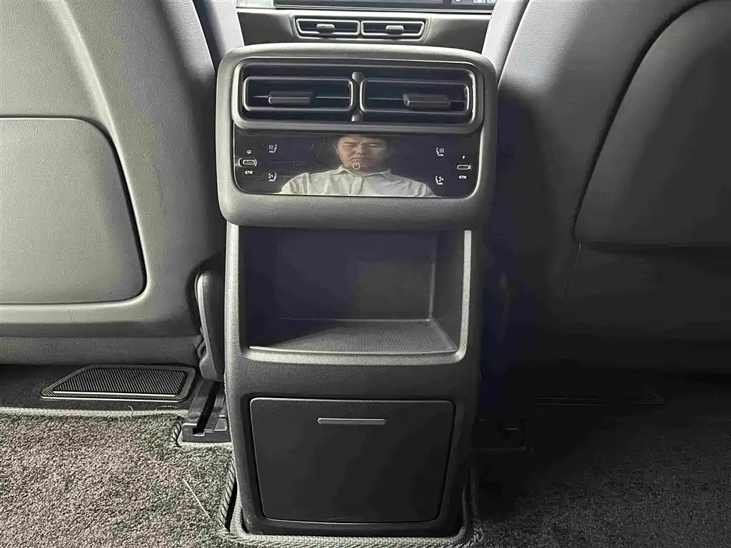 Li Auto Li L7 — миниатюра 10