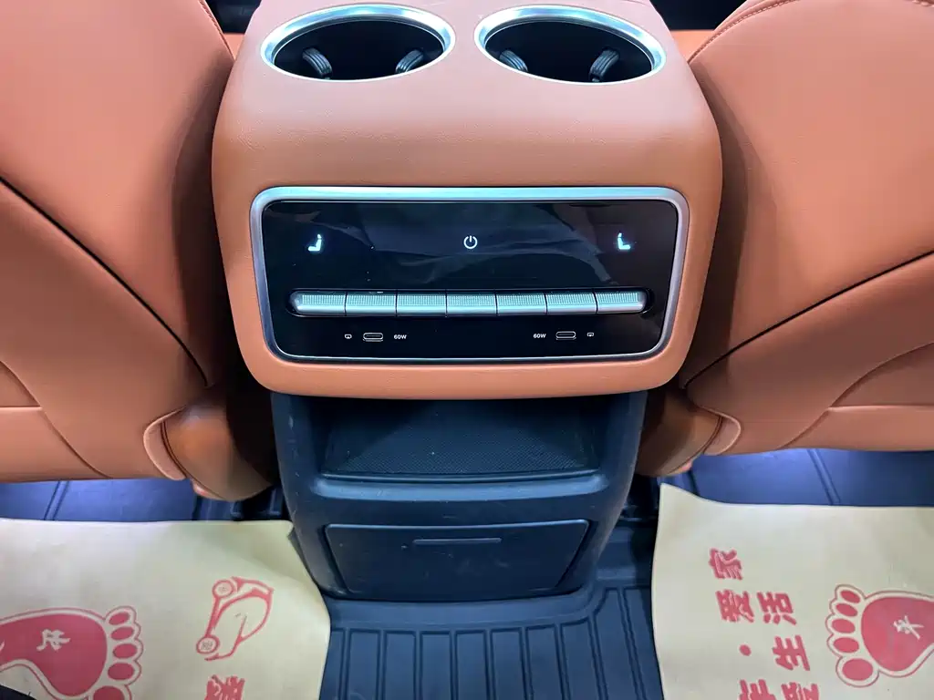 Li Auto Li L8 — миниатюра 14