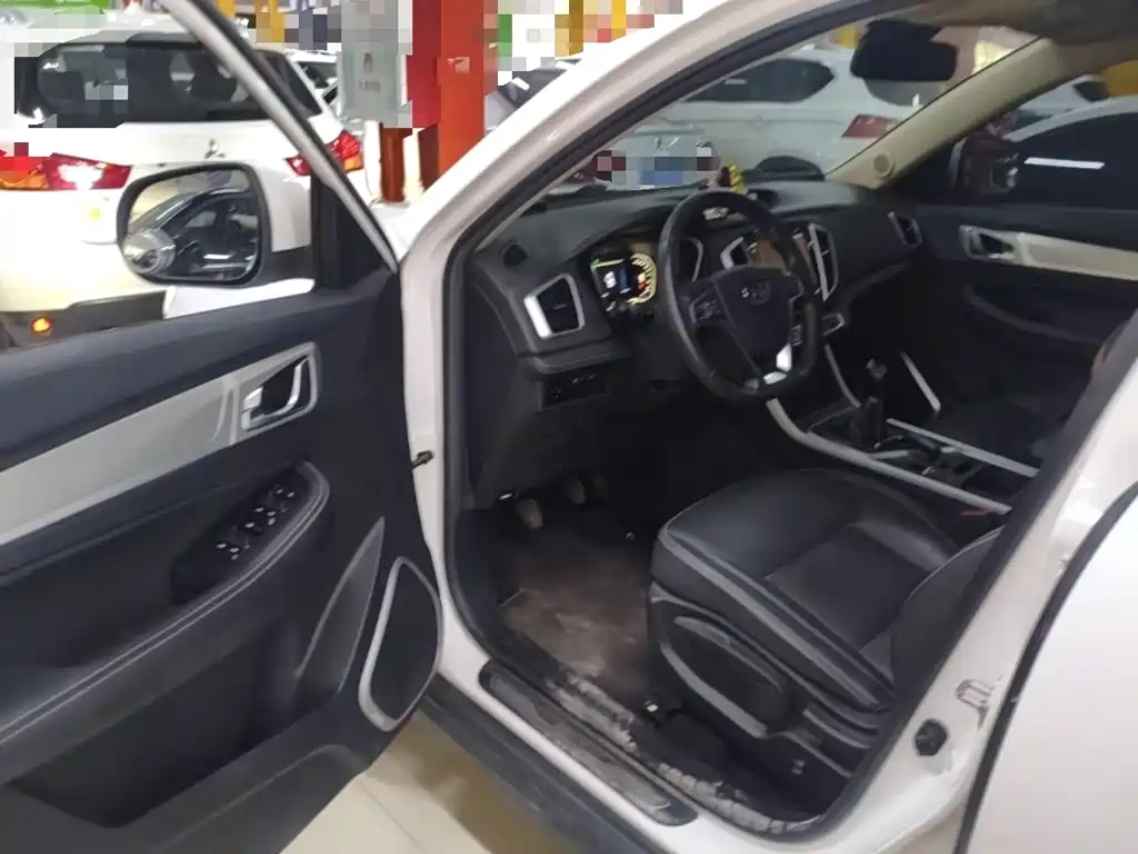 Geely Vision X6 — миниатюра 16