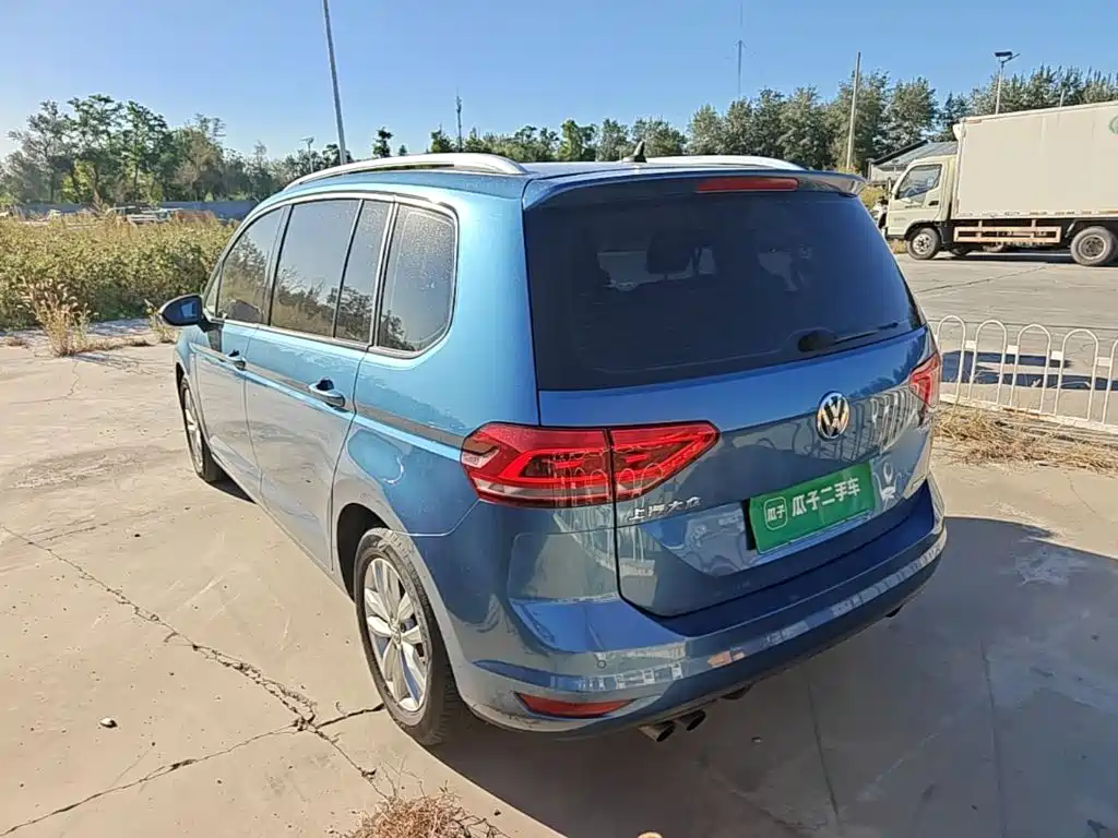 Volkswagen Touran — миниатюра 5