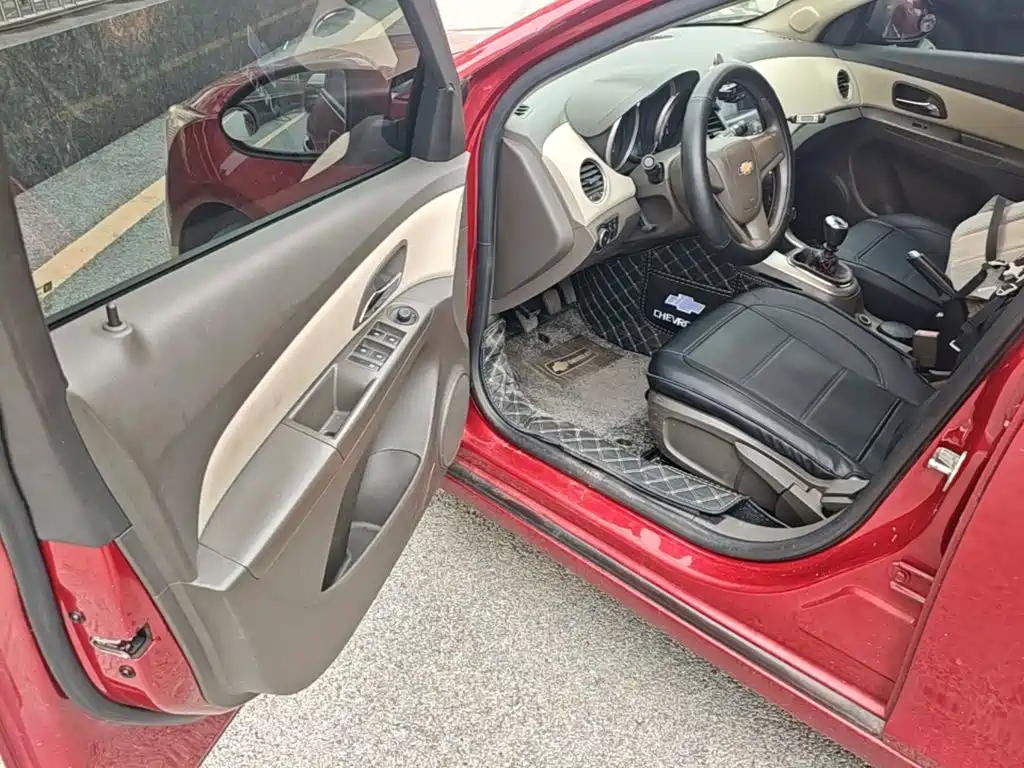 Chevrolet Cruze — миниатюра 16