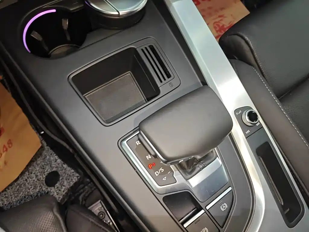 Audi A4L — миниатюра 14