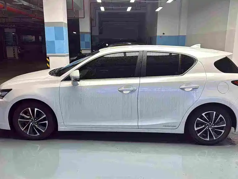 Lexus CT — миниатюра 4