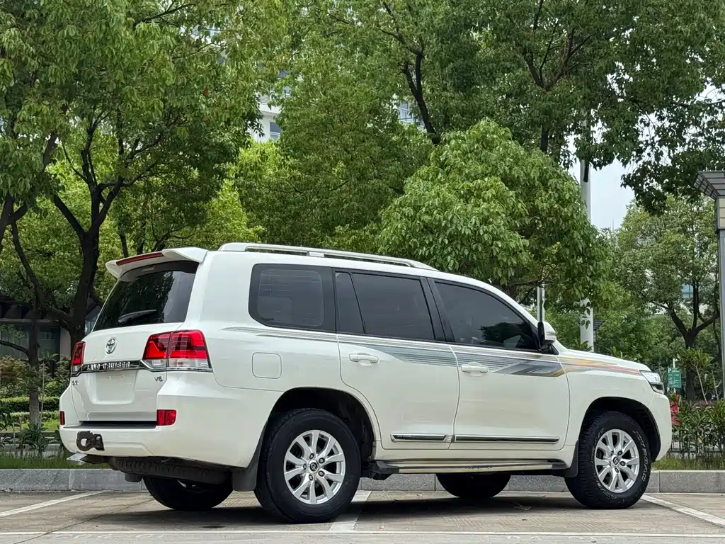 Toyota Land Cruiser 2016 4.0L AT