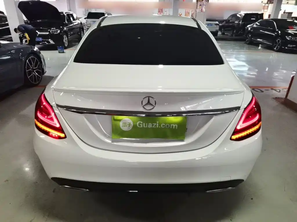 Mercedes-Benz C-Class — миниатюра 6