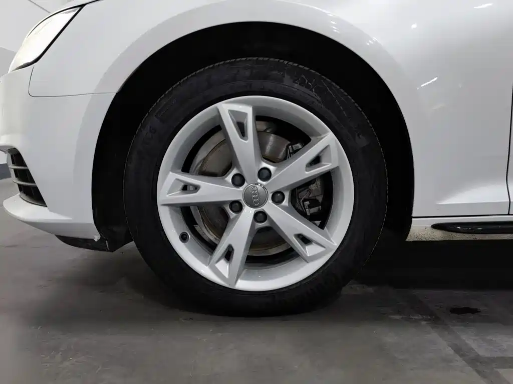 Audi A4L — миниатюра 17