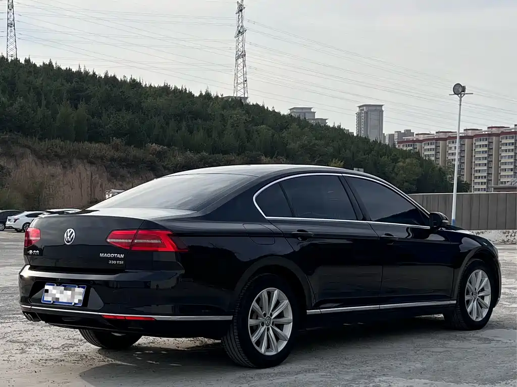 Volkswagen Magotan — миниатюра 4