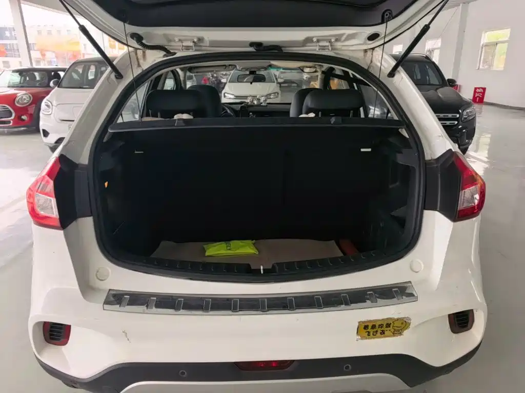 Geely Vision X3 — миниатюра 19
