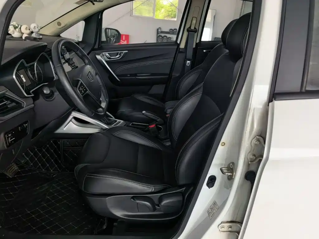 Geely Vision X3 — миниатюра 15