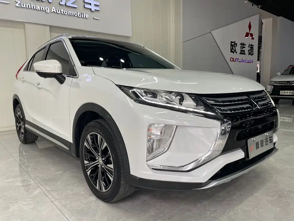 Mitsubishi Eclipse Cross — миниатюра 10