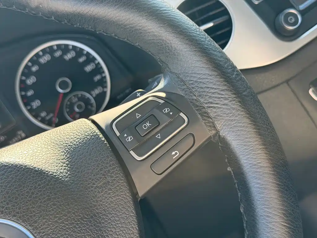Volkswagen Tiguan — миниатюра 11