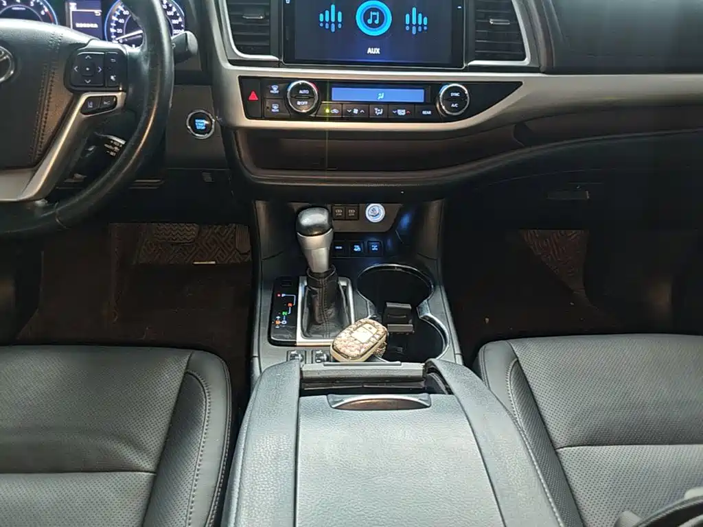 Toyota Highlander — миниатюра 14