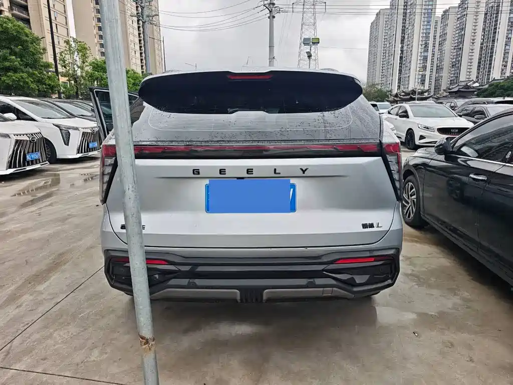 Geely Boyue L — миниатюра 14