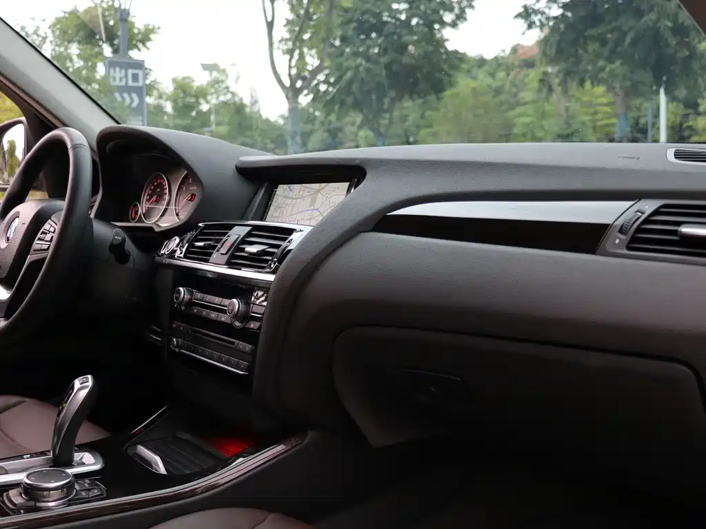 BMW X3 (Import) — миниатюра 13