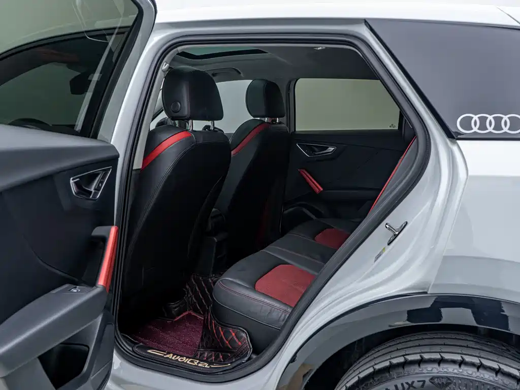 Audi Q2L 2018 35 TFSI Fashion V