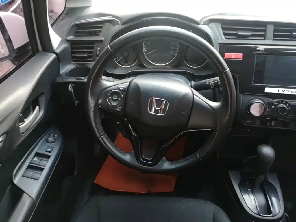 Honda Fit — миниатюра 11