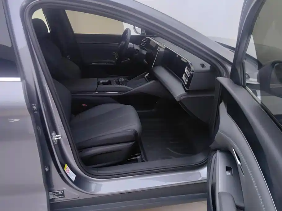 BYD Qin L — миниатюра 8