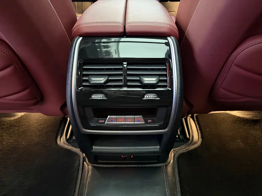 BMW X5 — миниатюра 10