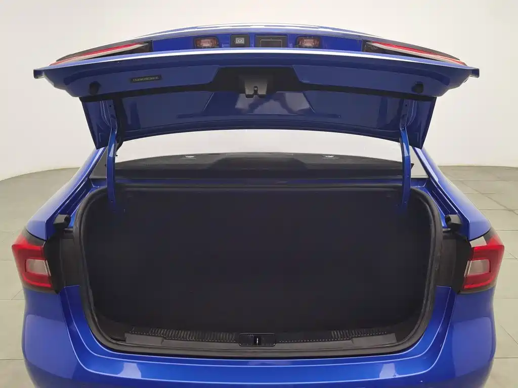 Roewe i5 — миниатюра 16