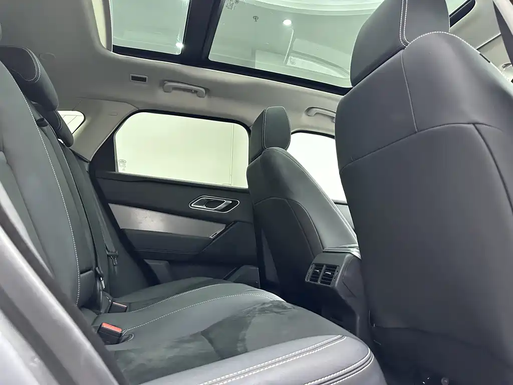 Land Rover Velar — миниатюра 15