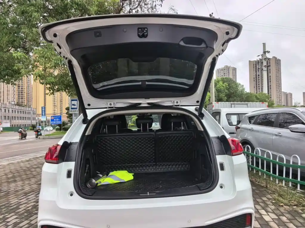 Wey Wey VV5 — миниатюра 19