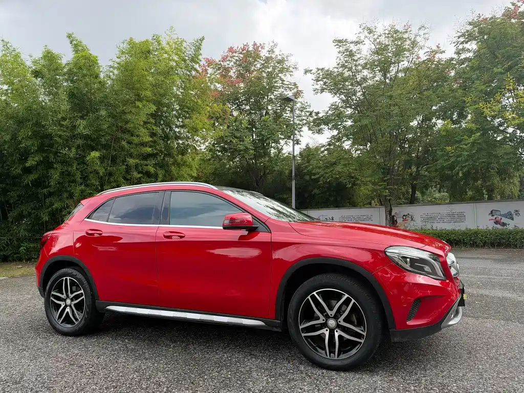 Mercedes-Benz GLA — миниатюра 2