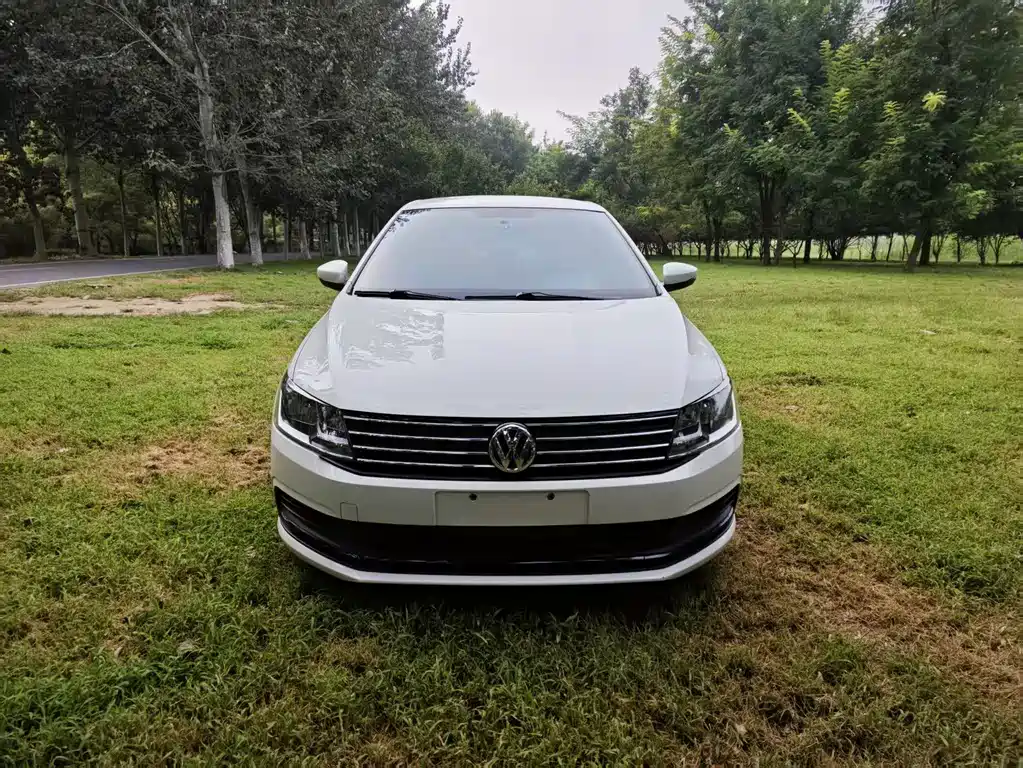 Volkswagen Lavida — миниатюра 2