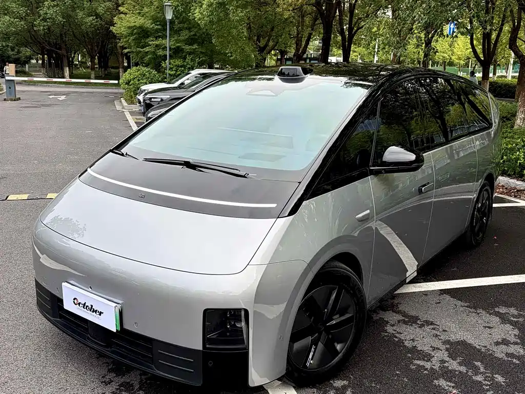 Li Auto Li MEGA — миниатюра 2