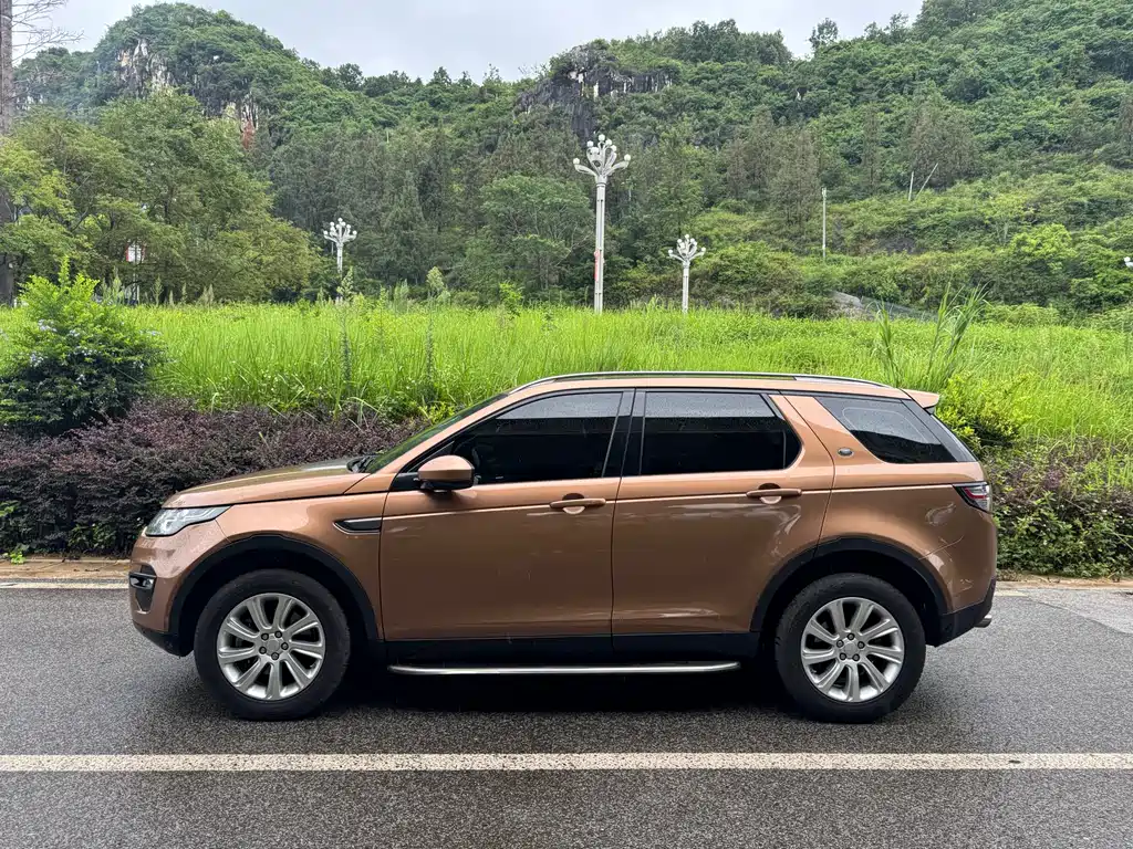 Land Rover Discovery Sport 2016 2.0T SE