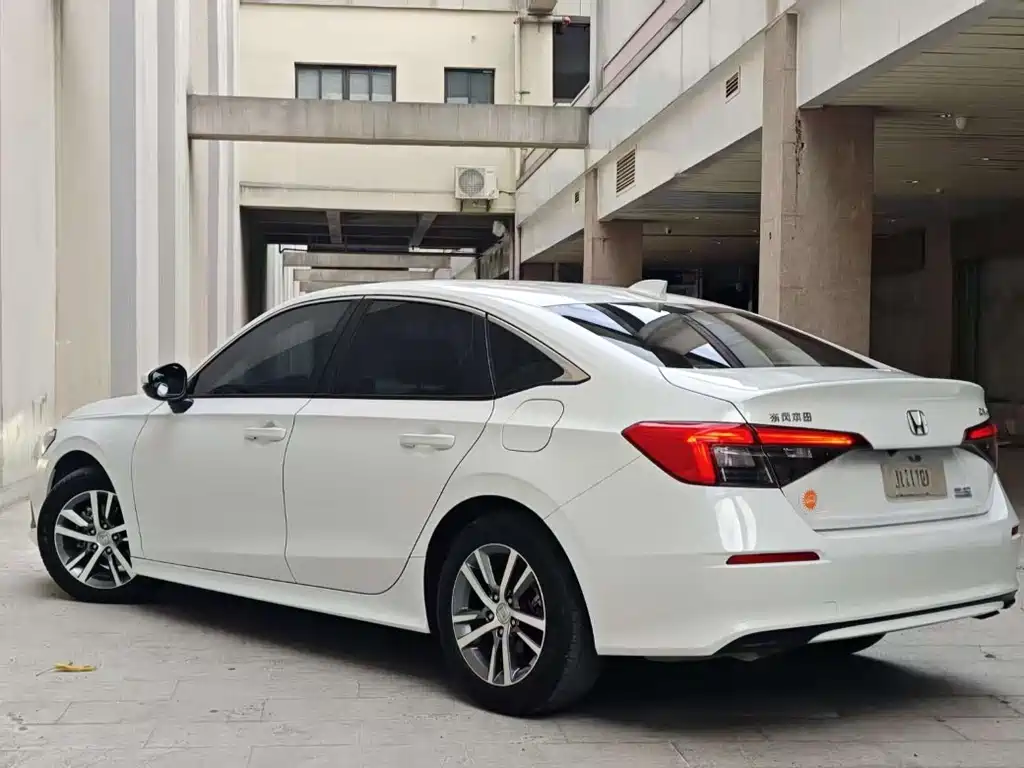 Honda Civic 2023 240TURBO CVT