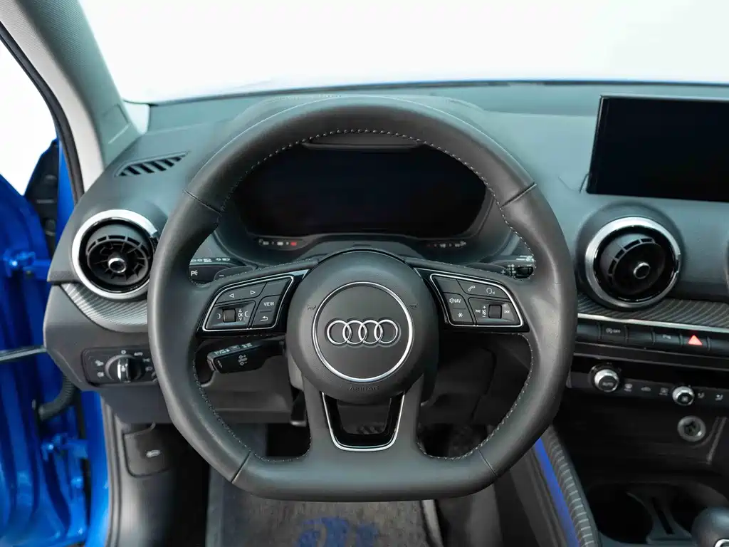 Audi Q2L — миниатюра 13