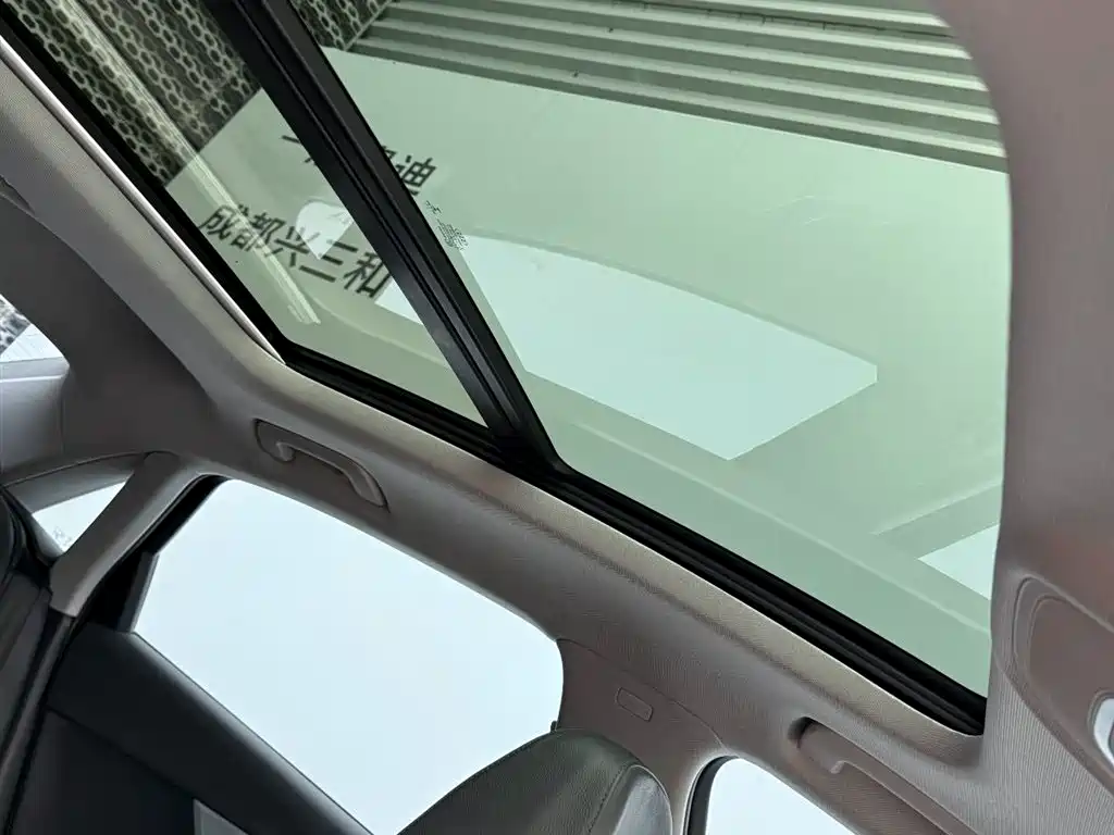 Audi A4L — миниатюра 11