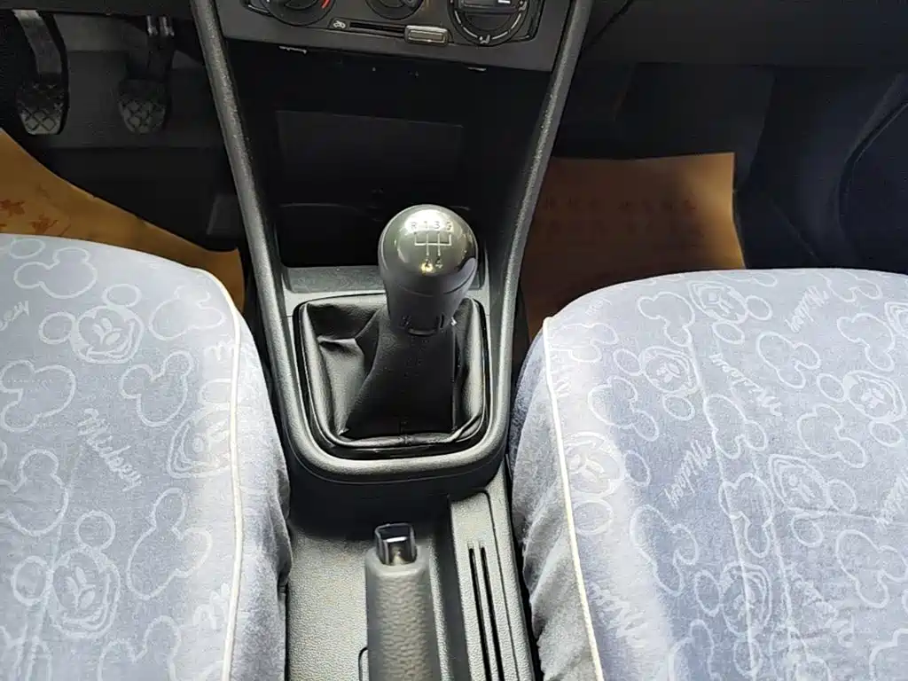 Volkswagen Santana — миниатюра 14
