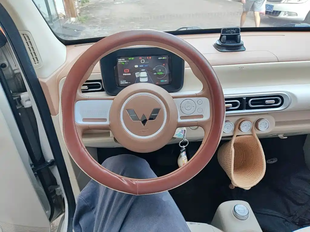Wuling MINIEV — миниатюра 11