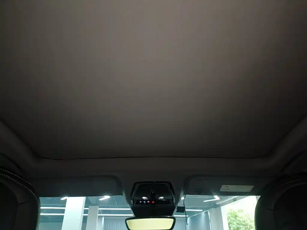 Cadillac IQ — миниатюра 18