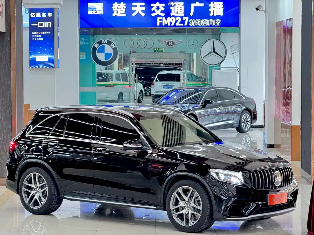 MERCEDES-BENZ GLC AMG