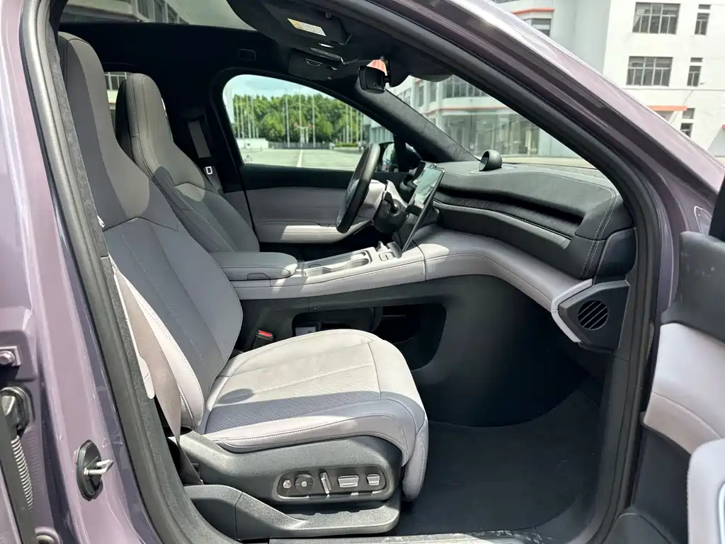 NIO EC6 — миниатюра 9