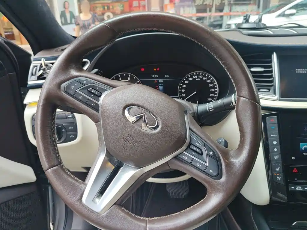 Infiniti QX50 — миниатюра 11