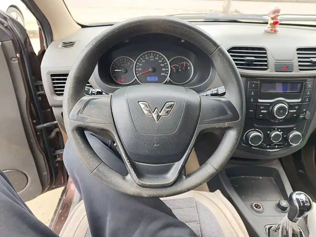Wuling Hongguang — миниатюра 11