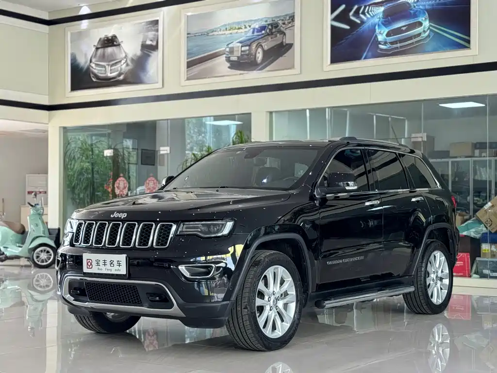 Jeep Grand Cherokee (Import) 2018