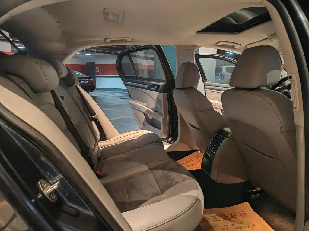 Skoda Superb — миниатюра 22