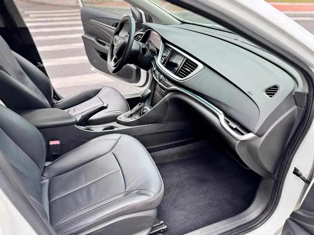 Buick Excelle — миниатюра 10