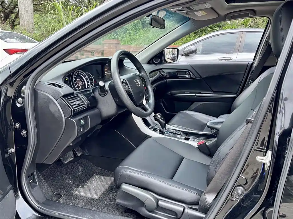Honda Accord 2016 2.0L Comfort
