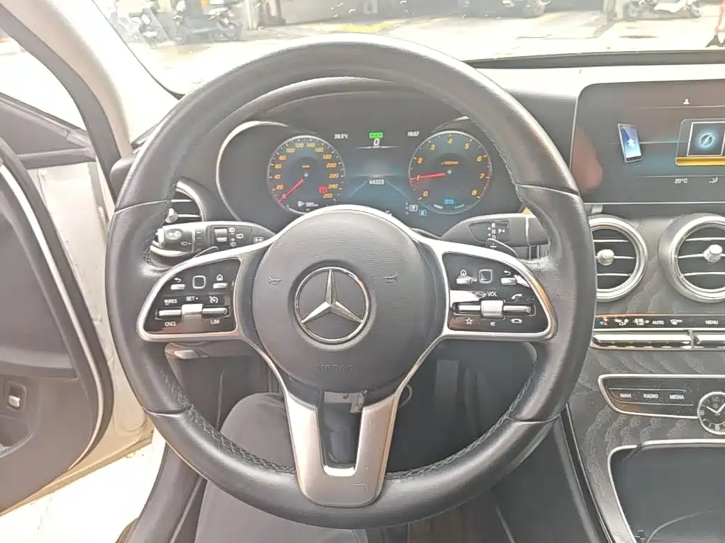 Mercedes-Benz C-Class (Import) — миниатюра 11