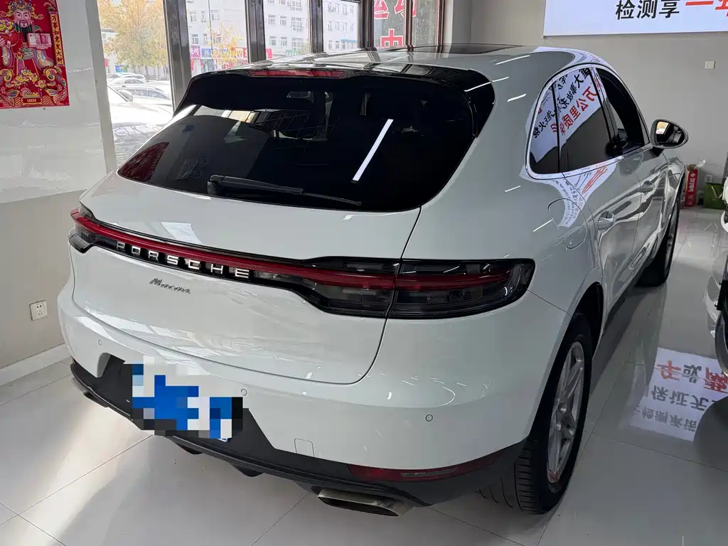 Porsche Macan — миниатюра 11