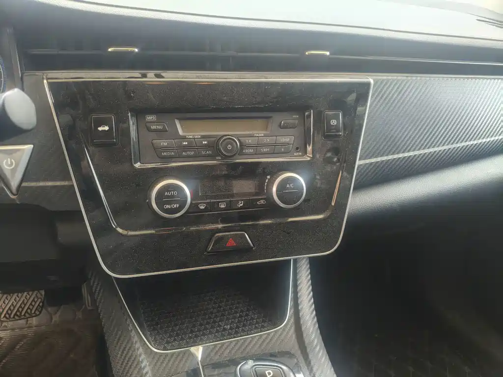 Venucia D60 — миниатюра 9
